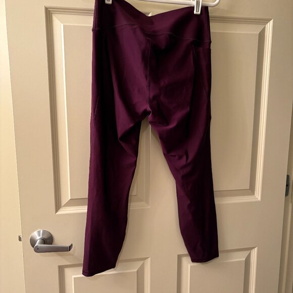 Under Armour Maroon 7/8 Leggings (1 pocket) - Picture 2 of 5